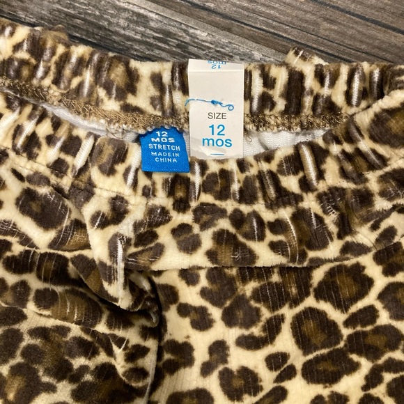 NEW!  VERY ADORABLE * HANDMADE GRAPHIC ONSIE OUTFIT * 12M - Picture 5 of 6